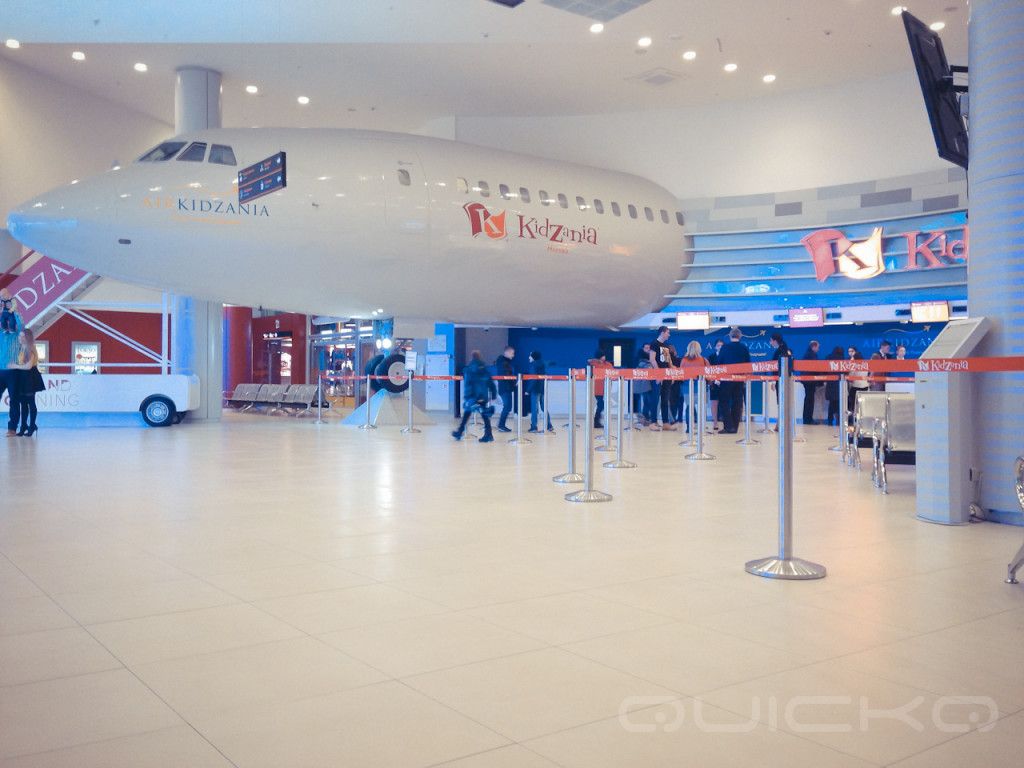 Система управления очередью в развлекательном центре